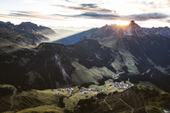 Warth-vom-Wartherhorn-aus-c-Warth-Schroecken-Tourismus-Fotograf-Sebastian-Stiphout
