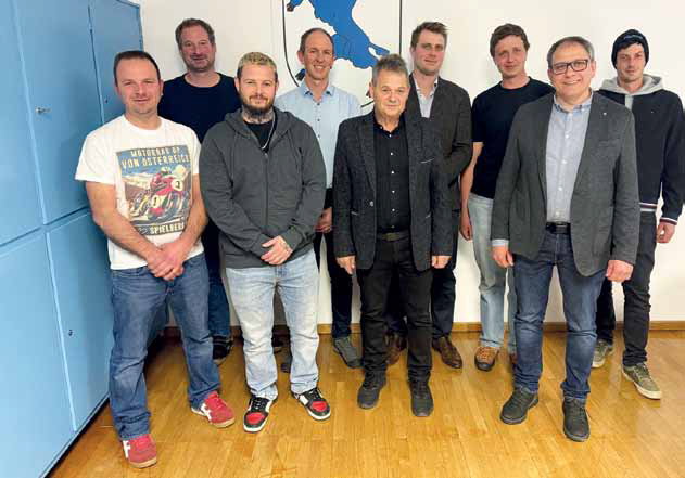 Die neu gewählte Gemeindevertretung von Dünserberg: Christian Lins, Gerhard Fruhauf, Marcel Rauch, Daniel Mally, Bürgermeister Walter Rauch, Christian Sohm, Fabian Zimmermann, Vizebürgermeister Markus Hartmann, Rene Amann (v. li.)