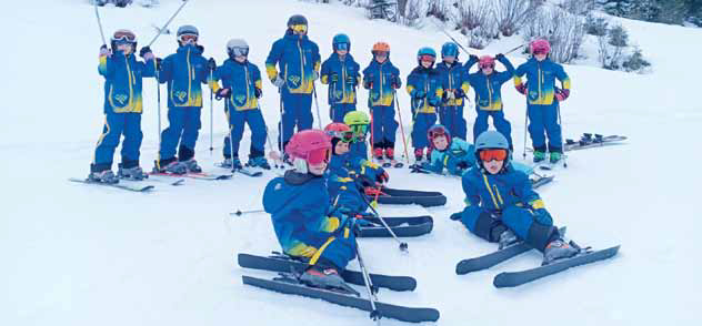 Kinder des Warther Schiclubs im Schnee